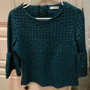 Classy ruffle sleeve top